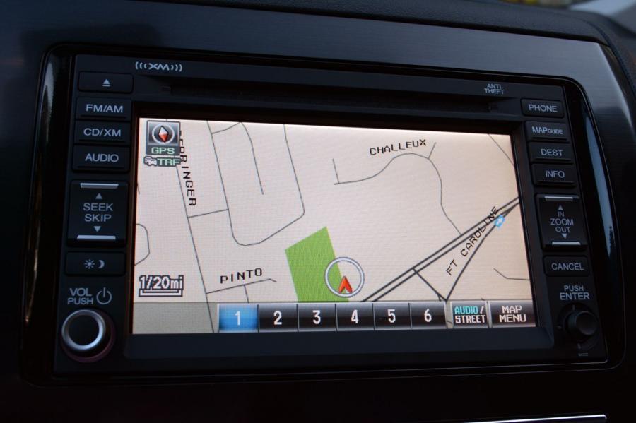  Honda Civic Hybrid 2013 года  (фото 8 из 29)